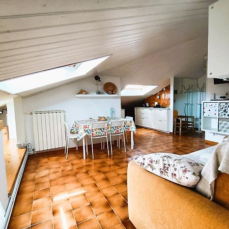 Mansard Apart Alba - Sea 5 Terre-Trekking-Excursions-Relax San Terenzo Bagian luar foto