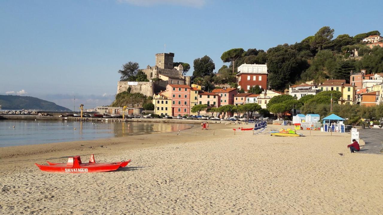 Mansard Apart Alba - Sea 5 Terre-Trekking-Excursions-Relax San Terenzo Bagian luar foto